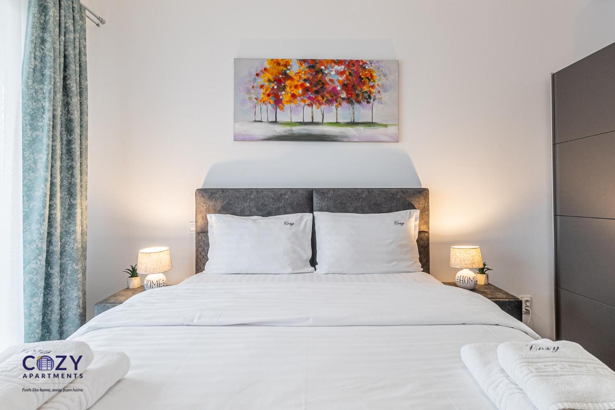Coresi Mall Exclusive #Collection Apartments & Studios Брашов Екстериор снимка