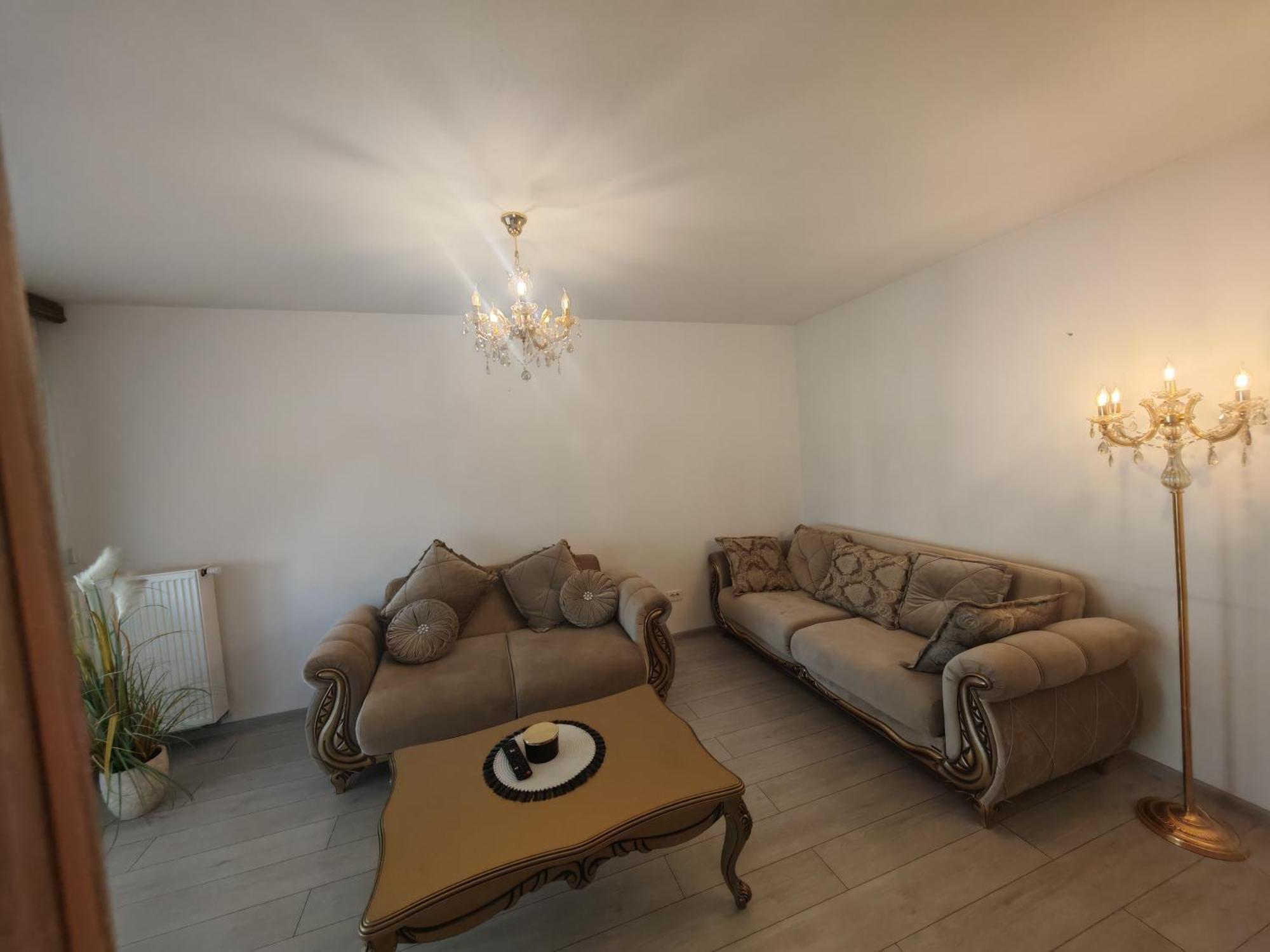 Coresi Mall Exclusive #Collection Apartments & Studios Брашов Екстериор снимка