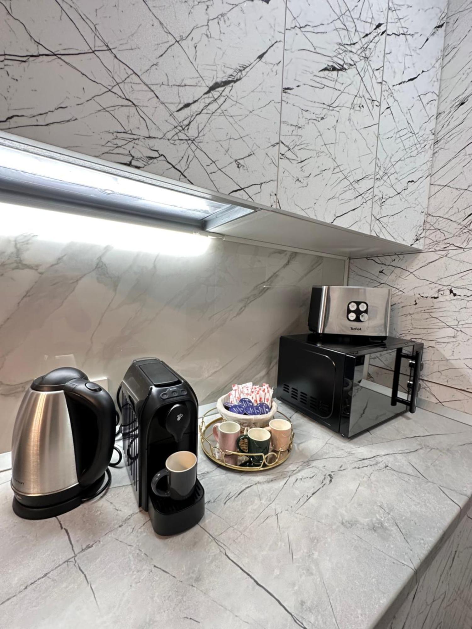 Coresi Mall Exclusive #Collection Apartments & Studios Брашов Екстериор снимка