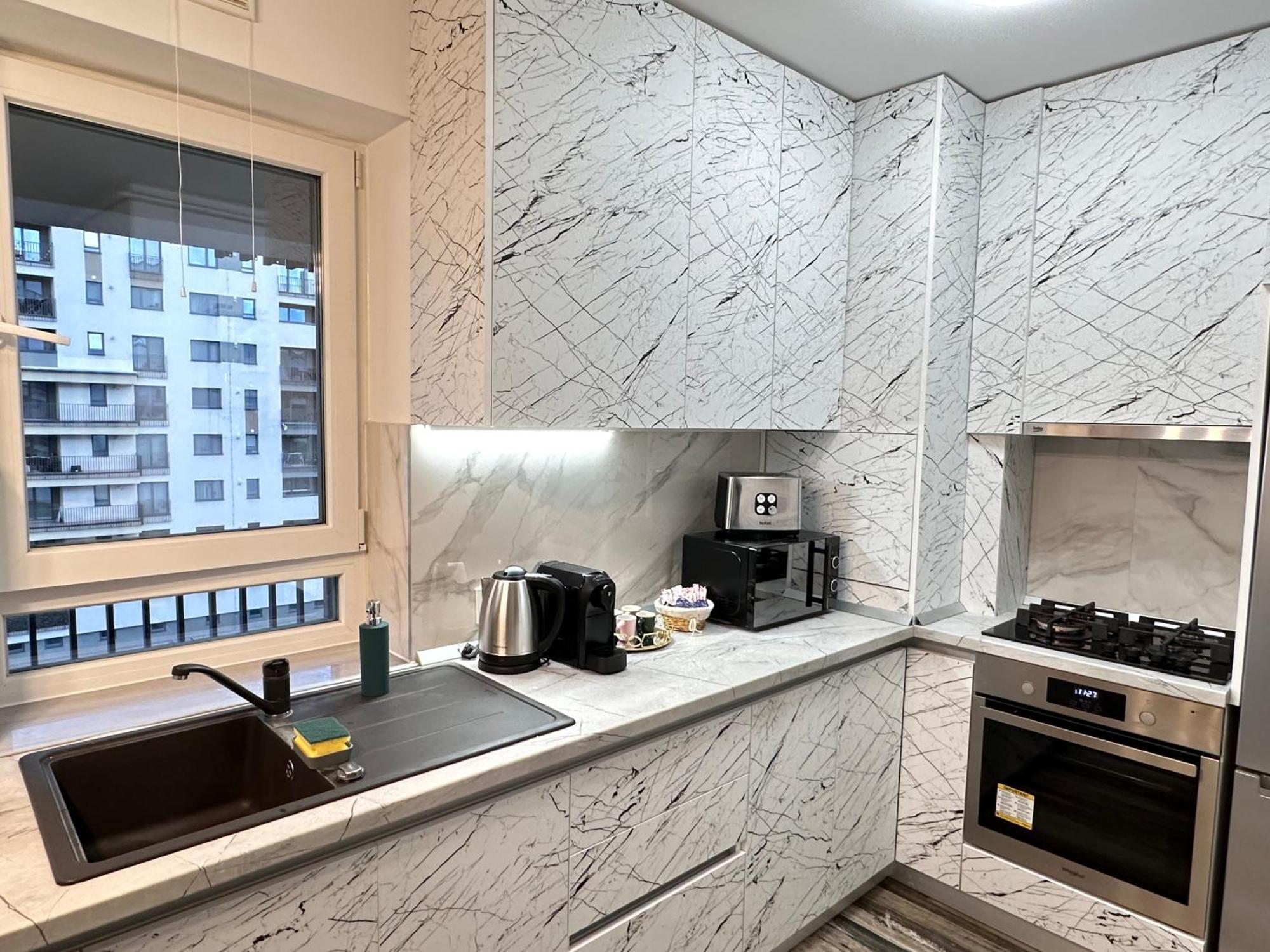 Coresi Mall Exclusive #Collection Apartments & Studios Брашов Екстериор снимка