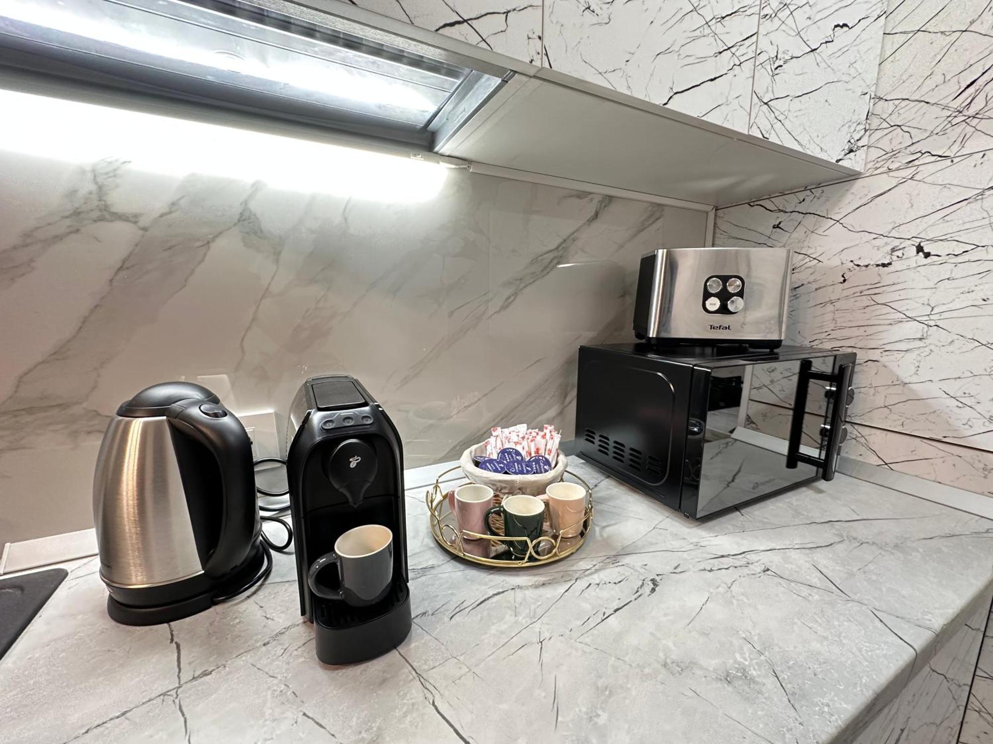 Coresi Mall Exclusive #Collection Apartments & Studios Брашов Екстериор снимка