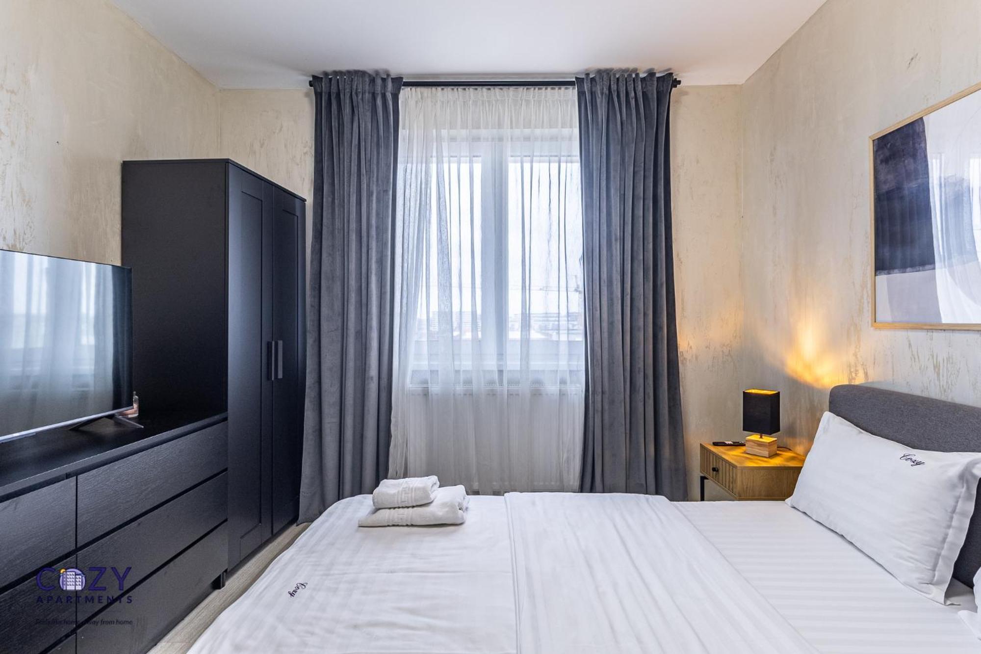 Coresi Mall Exclusive #Collection Apartments & Studios Брашов Екстериор снимка